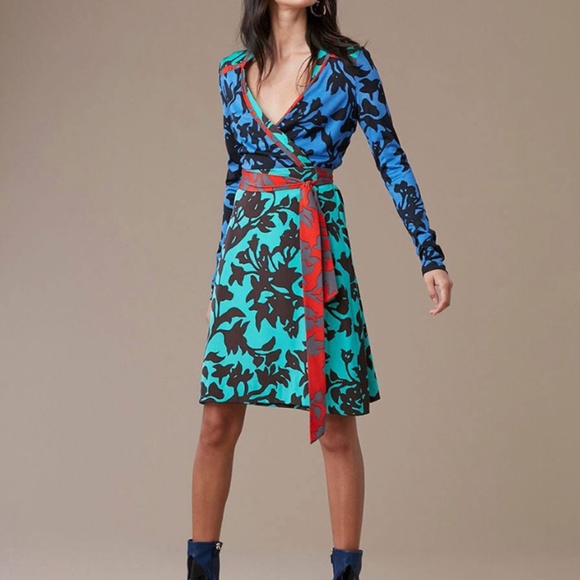 Diane Von Furstenberg Dresses & Skirts - NWOT Diane Von Furstenberg Brulon Foilage Floral Print Silk Wrap Dress Womens 4
